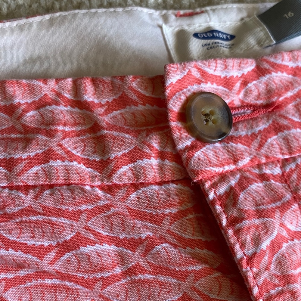 Pink Fish Pattern Shorts - Picture 2 of 4